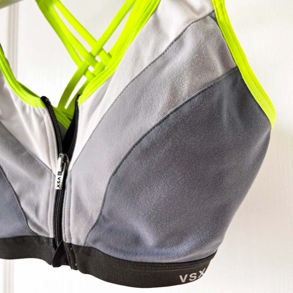 VICTORIA'S SECRET VSX The Knockout Front Close Sports Bra NWOT - Picture 7 of 14